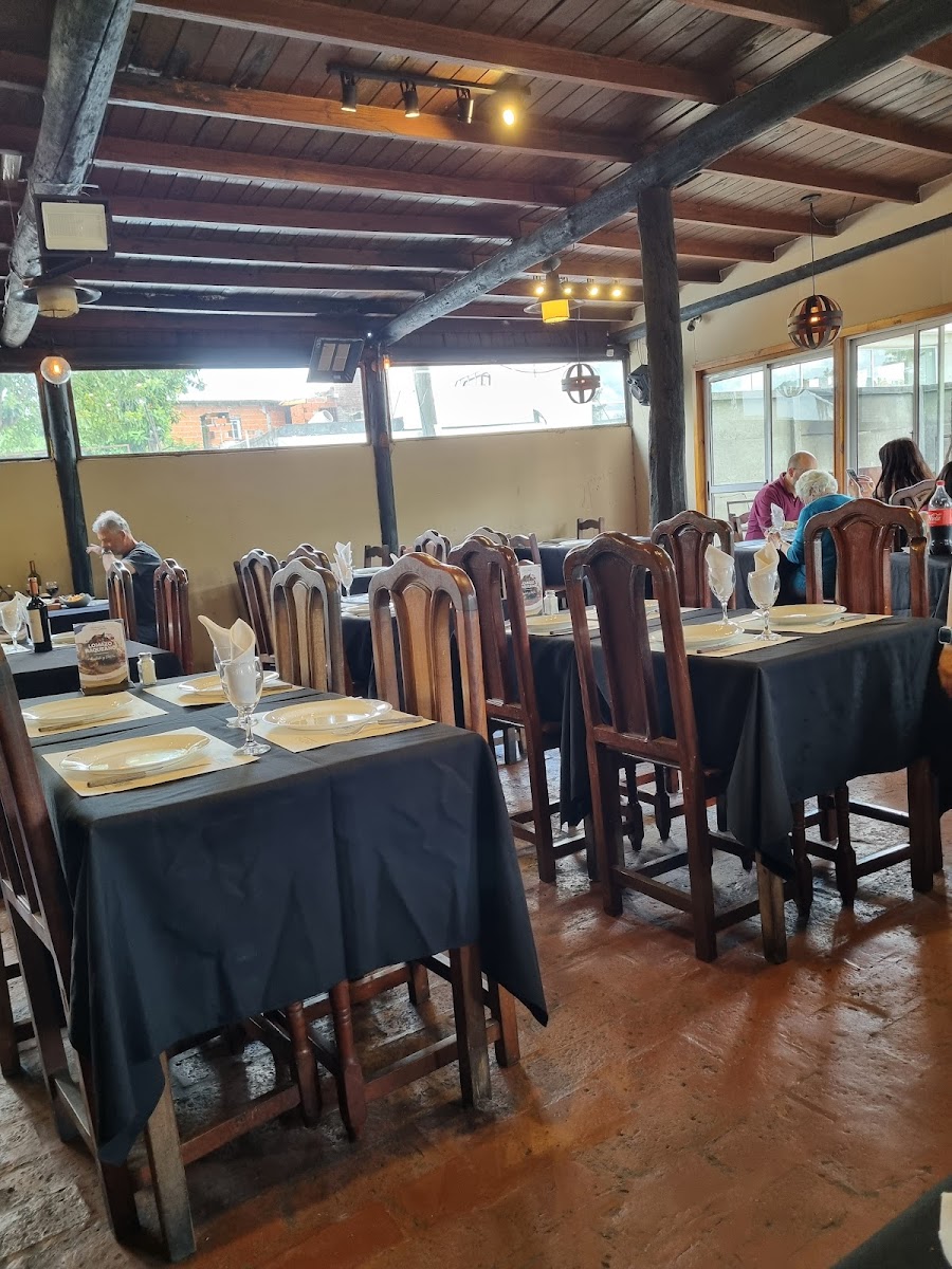 Las Tranqueras Parrilla-3